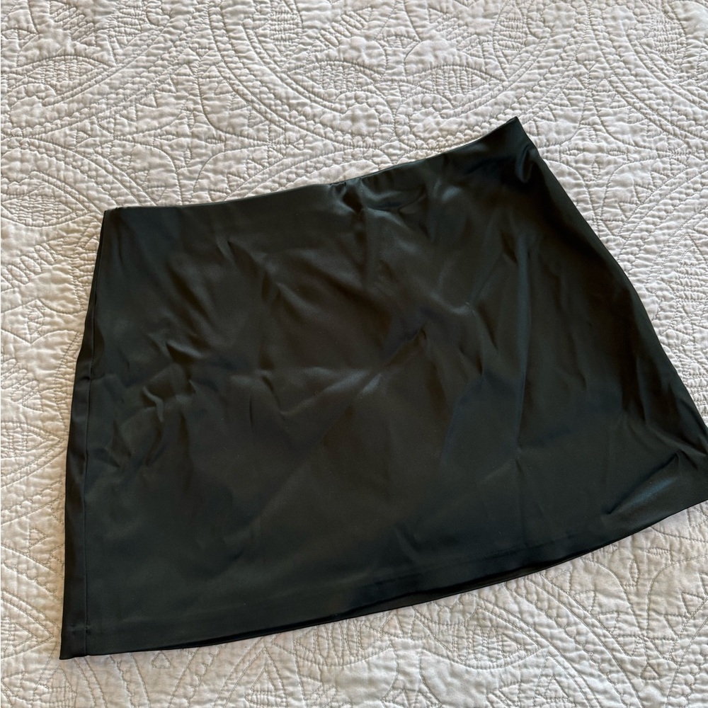 Abercrombie & Fitch Black Mini Skort